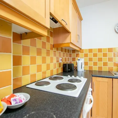 2 Bed By Shortstays Apartment *